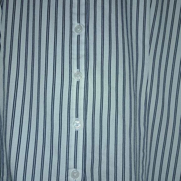 Van Heusen Womens Button Down Size XL Navy Classic Office Career Staple French - Picture 3 of 5